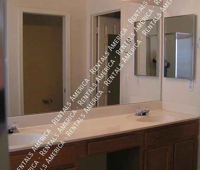 13182 W Cypress St — Photo 8