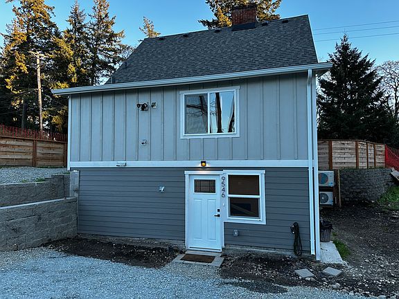 4th image of 9548 Dekoven Dr SW