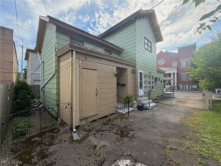 Listing photo 4