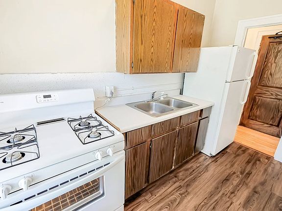 Transform your lifestyle at Central Lakes of Uptown. This inviting kitchen features modern appliances and ample storage, perfect for culinary creations. Embrace comfort and convenience in your new home. Schedule a tour today!