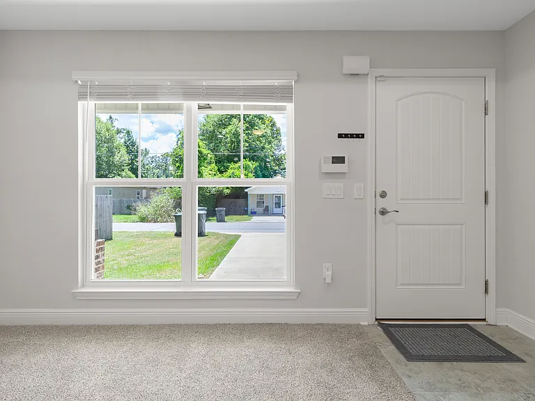 8422 Rose Ave — Photo 13