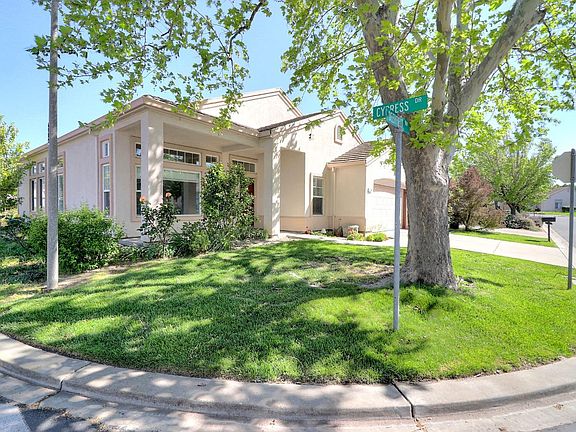 2nd image of 734 Deerfield Way