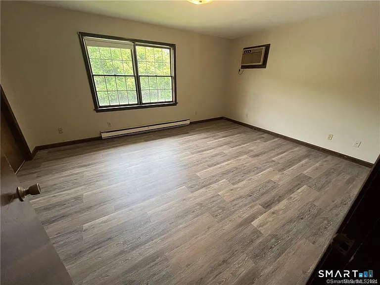 302 Boston Post Rd — Photo 9