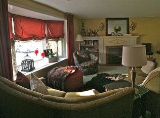 5245 Brookfield Ln, Clarence, NY 14031