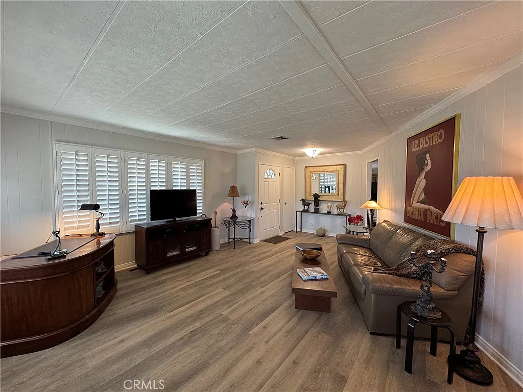 2 bed, 1464 sqft, $2,700 — Photo 3