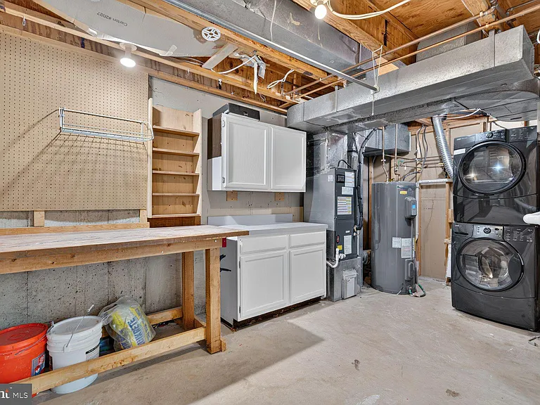 8228 Goldstream Ct — Photo 27