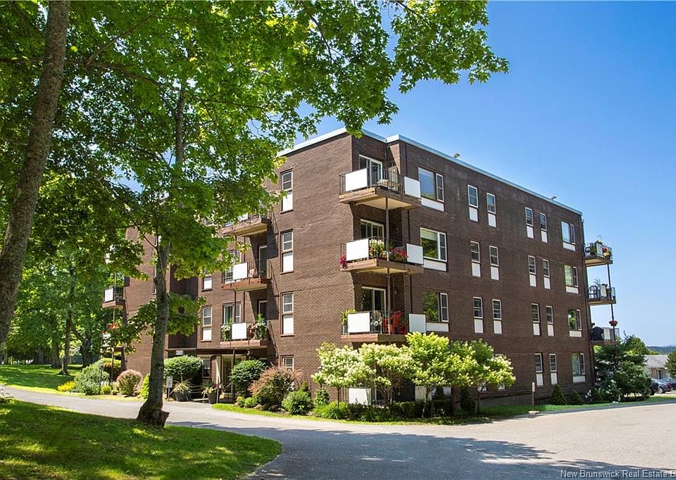 1st image of 2865 Rothesay Rd #2