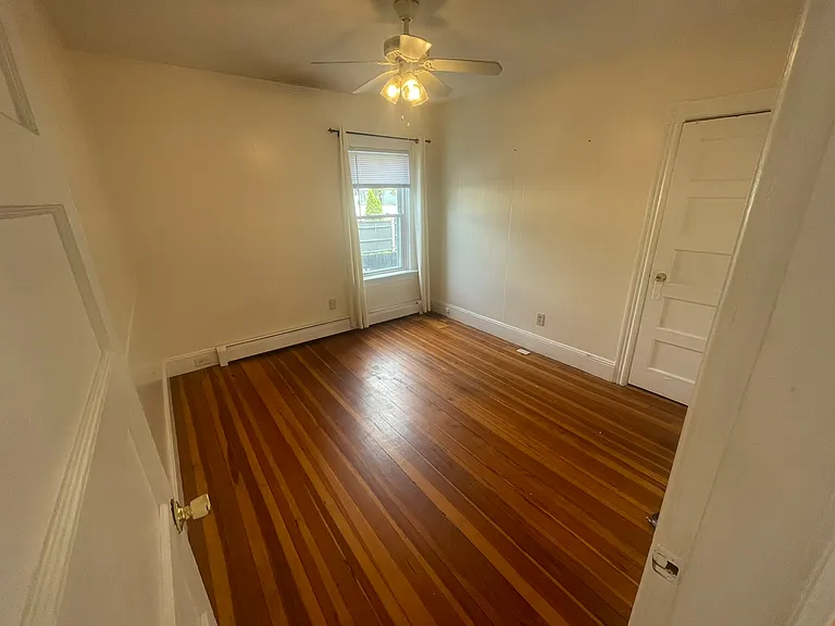 1172 N Main St #1 — Photo 9