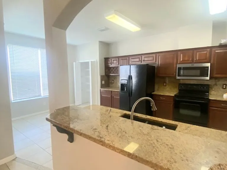 10206 Beneva Dr — Photo 24