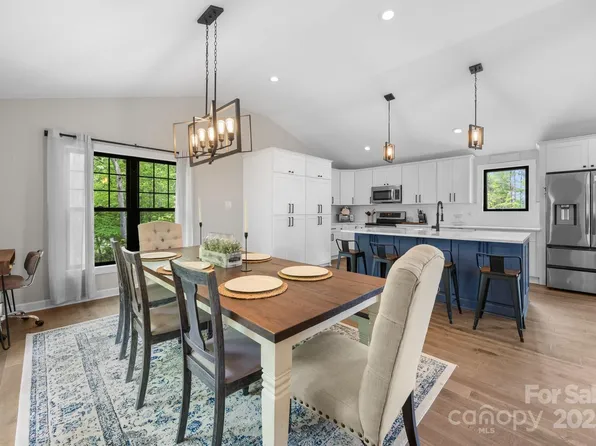 17403 Green Hill Rd, Charlotte, NC 28278