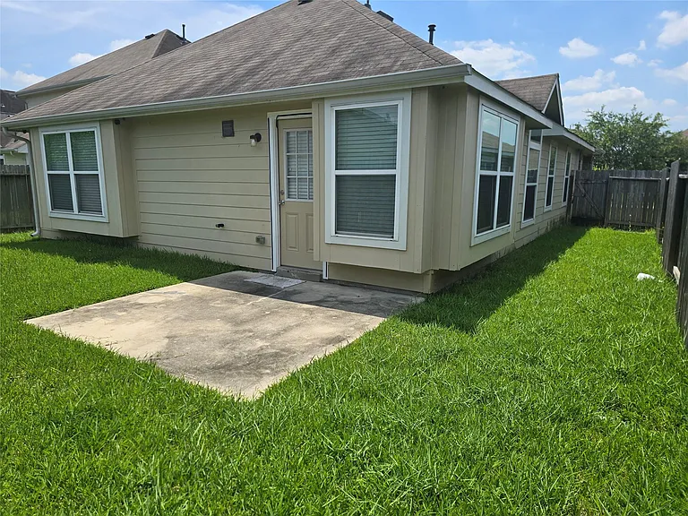 15106 Winter Valley Ct — Photo 19