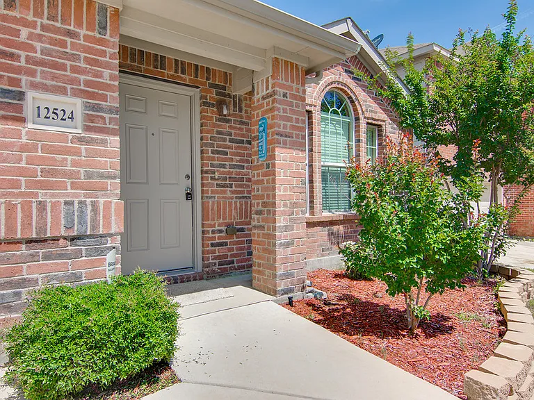 12524 Panorama Dr — Photo 3