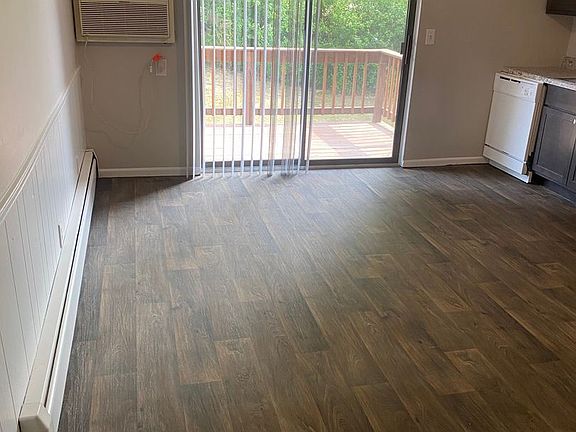 2nd image of 1237 60th St SE #10446087
