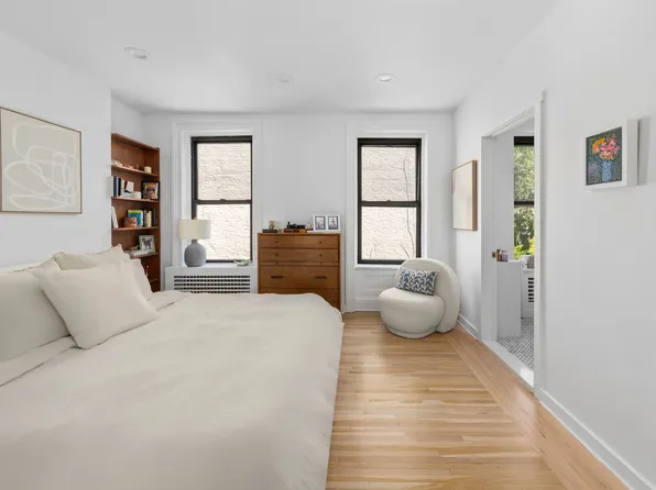 323 5th Avenue image 6 of 13