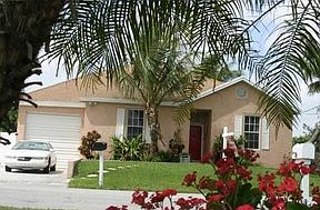 2nd image of 4499 SW 37th Ave