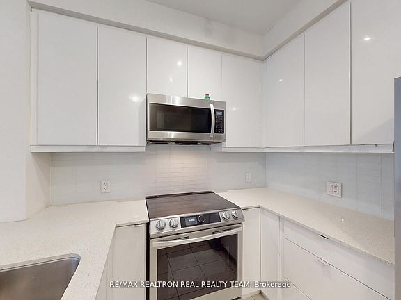 5th image of 50 Thomas Riley Rd #1510