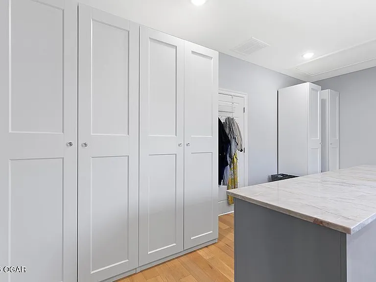 2717 Callaway Rdg — Photo 37