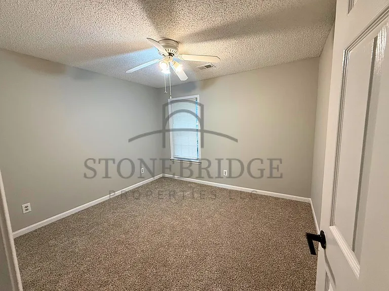 1425 Timber Cir — Photo 15