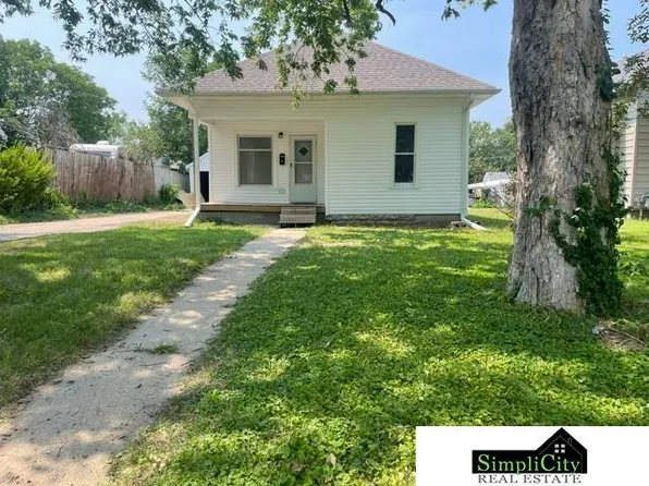 415 N 13th St, Beatrice, NE 68310