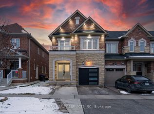 11 Hoover Rd, Brampton, ON L7A 4N4