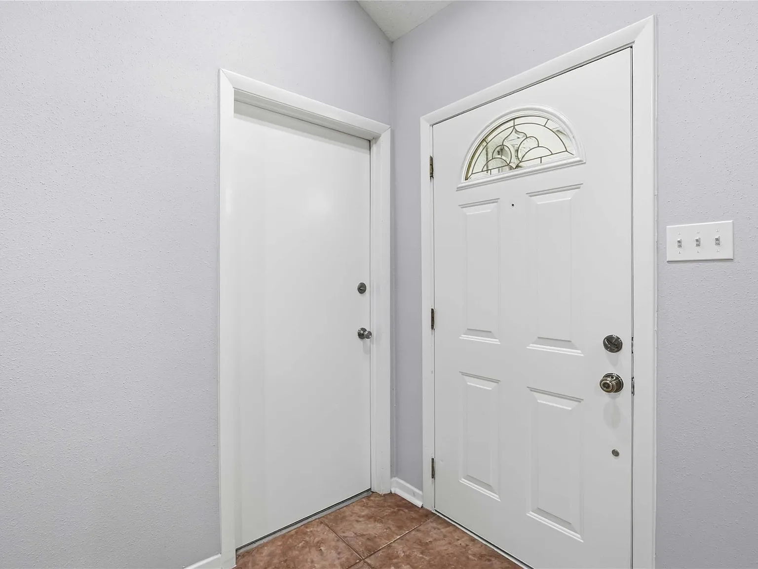 3 bed, 2.0 bath, 1600 sqft, $1,850 — Photo 4