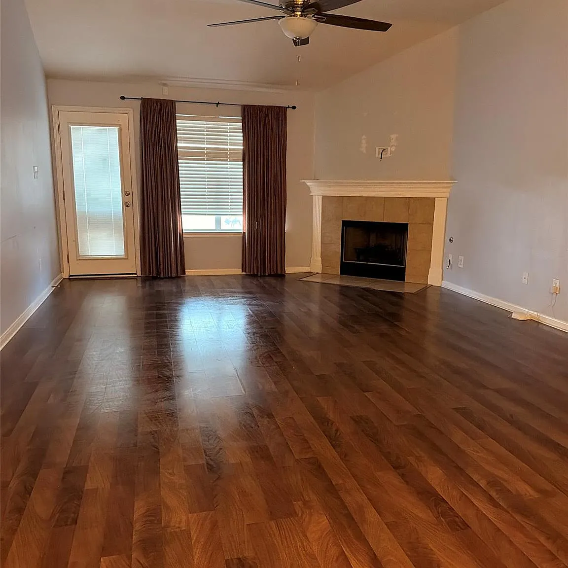 3 bed, 2.0 bath, 1658 sqft, $2,000 — Photo 3