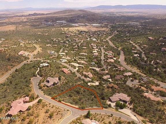3rd image of 481 Rockrimmon Cir