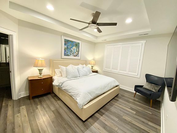 2nd image of 11 Lyndon Cir
