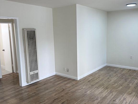 3rd image of 233 N Park View St APT 5