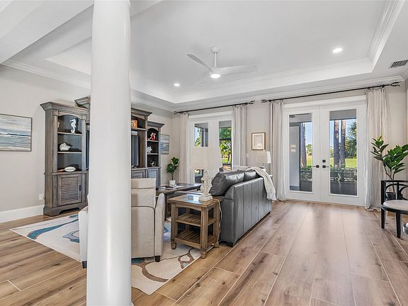 4th image of 838 Carolina Circle