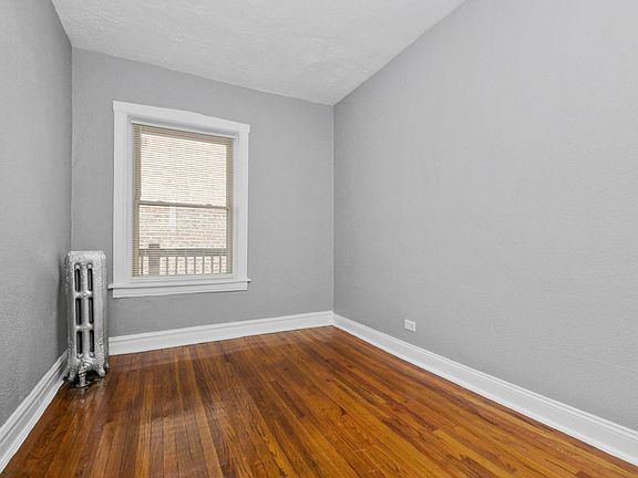 4th image of 7556 S Calumet Ave #328-3