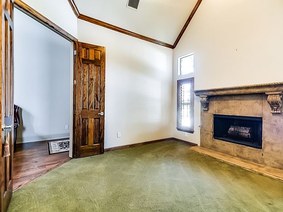 3rd image of 7024 Belcrest Dr