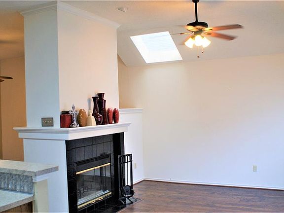 5th image of 345 Arbor Ct
