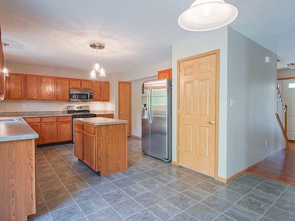 4th image of 5219 Bannon Crossings Dr
