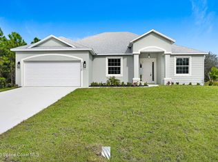 295 Latham St SE, Palm Bay, FL 32909