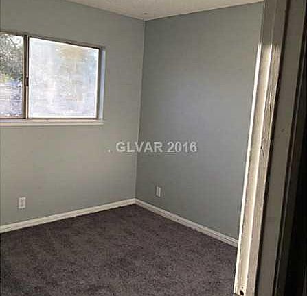 3rd image of 4411 E Harmon Ave