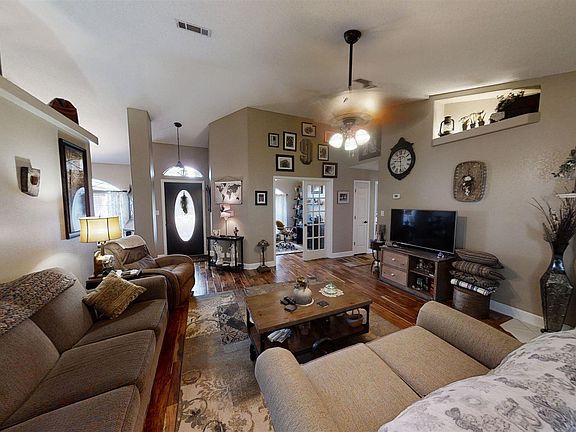 5th image of 5566 Whispering Woods Dr