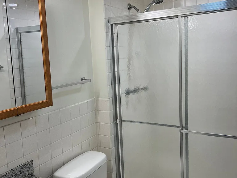 1240 W Jarvis Ave #305 — Photo 8