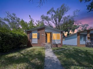 7161 Varjo St, Hamtramck, MI 48212