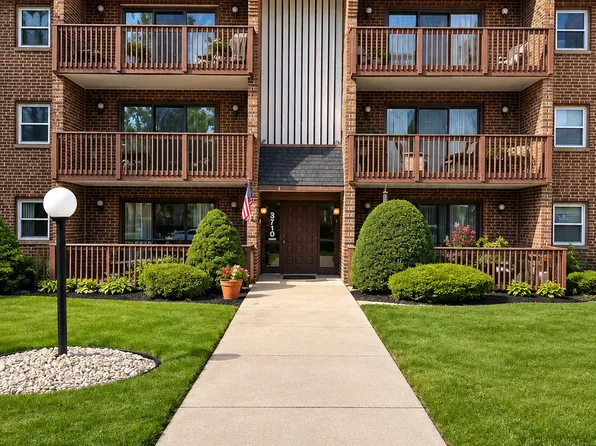 3710 W 215th St #303, Matteson, IL 60443