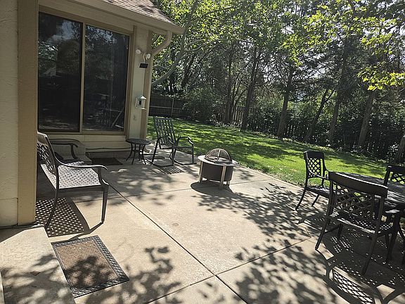 5th image of 701 Dover Dr