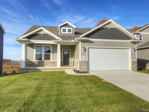 Moh 78 Round Rock Dr, Howell, MI 48843