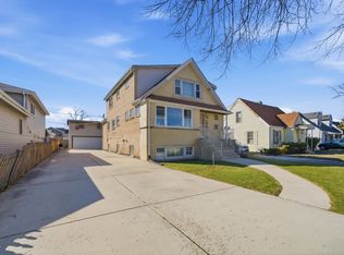 4752 S Lotus Ave, Chicago, IL 60638