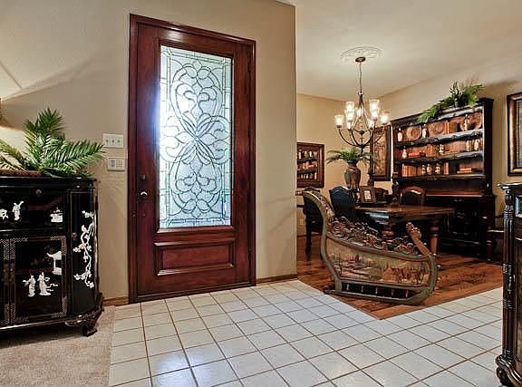 3rd image of 4404 Country Brook Dr
