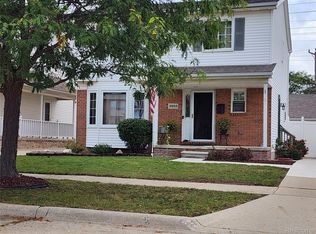 3955 Trumbull St, Trenton, MI 48183