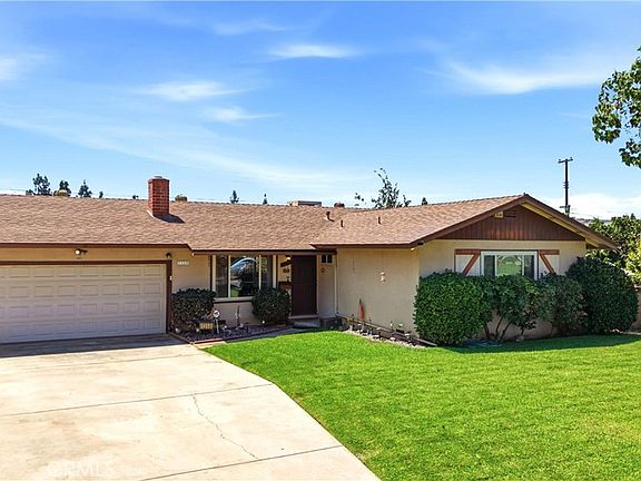 3rd image of 1359 W Granada Ct