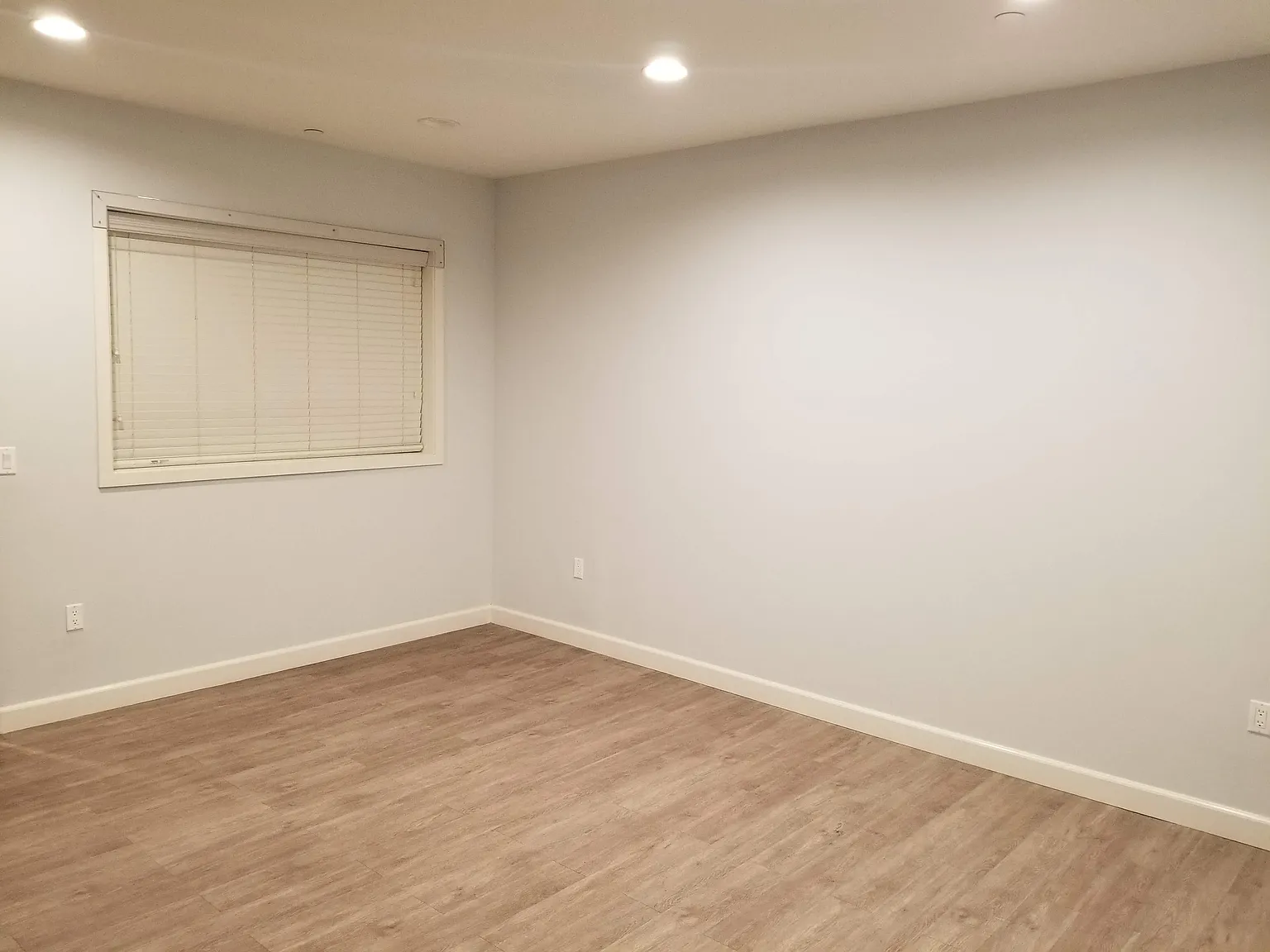 1 bed, 576 sqft, $1,950 — Photo 2