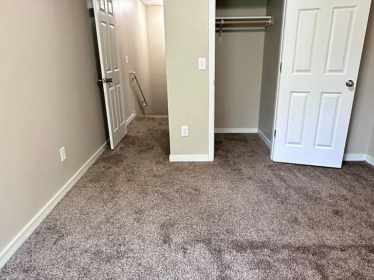 11964 Emery Village Dr N — Photo 13