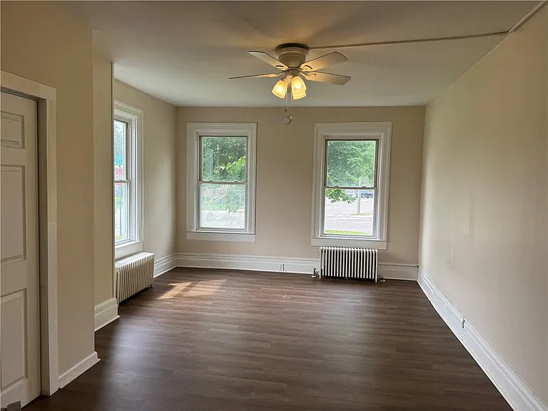 513 S Main St — Photo 10