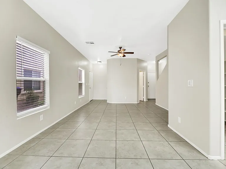 1624 Clint Canyon Dr — Photo 3